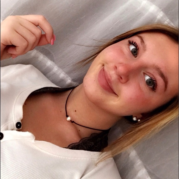 Meet your Posher, Autumn - Picture 1 of 1